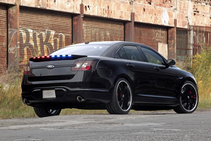  Ford Stealth Police Interceptor Concept 2010 года  (фото 11 из 14)